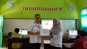 Dukung Pemerataan Pendidikan Disabilitas, Telkom Beri Bantuan ke 50 SLB di Jawa, Sumatera, dan Kalimantan