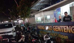 Warung Jono Genteng Spesialis Nasi Jagung Dan Lalapan