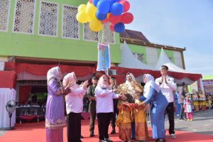 Kasmarni : Belajarlah dengan tekun