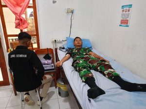 Satgas Pamtas RI-RDTL Sektor Barat Bantu Warga Lewat Donor Darah