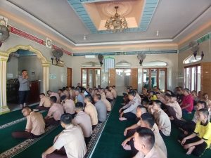 Polres Sibolga Jumat Curhat Di Masjid Jabal Nur Sibolga, Sampaikan Pesan Kamtibmas