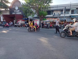 *Warga Apresiasi Commander Wish Pagi Polresta Banyuwangi: Lalu Lintas Lancar, Rasa Aman Terjaga*