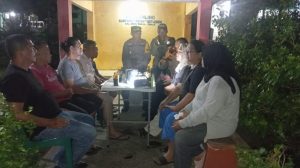Personil Bhabinkamtibmas Polres Sibolga, Tinjau Pos Satkamling, Jangan Takut Premanisme