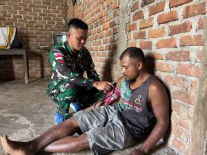 PEDULI KESEHATAN WARGA PERBATASAN, POS INBATE LAKSANAKAN KUNJUNGAN MEDIS KE RUMAH WARGA