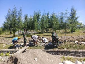 Satgas Pamtas RI-RDTL Pos Napan Dukung Pembangunan Taman Wisata Lokal di Desa Napan