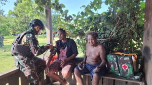 Satgas Yonif 642/Kps Tingkatkan Kualitas Kesehatan di Pedalaman Papua