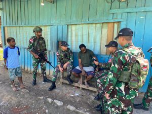 Satgas yonif 641/Bru Laksanakan Pelayanan Kesehatan Untuk Warga Papua di Distrik Kelila
