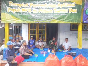 *Dukung Ketahanan Pangan, Babinsa Ringintelu Hadiri Demplot Percontohan Pupuk NPK Bersama Poktan Bengawan*