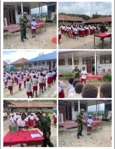 Satgas TNI Bawa Edukasi Hidup Sehat ke Sinak, Kado Hardiknas untuk Generasi Papua