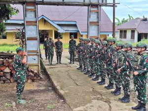Beri Semangat, Danrem 182/JO Sambangi Pos Teluk Arguni Satgas Yonif 642/Kps.