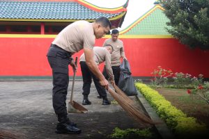 *Polresta Banyuwangi Gelar Bakti Religi Sambut Hari Bhayangkara ke-79*