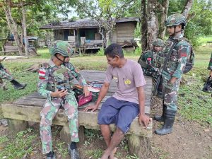 *Satgas Yonif 642/Kps Laksanakan Kegiatan Yankes di Kampung Irahama*