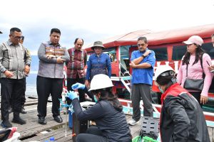 Bupati Samosir Gandeng Peneliti USU Teliti Fenomena Air Keruh di Danau Toba
