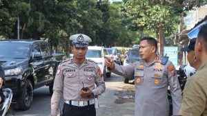 Gerak Cepat Polresta Banyuwangi Atasi Kepadatan Kendaraan di Kawasan KP3 Tanjung Wangi*