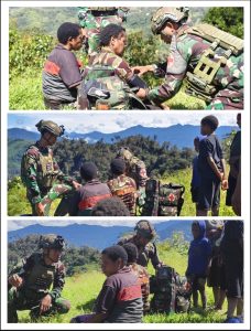 Di Antara Sunyi Pegunungan, Satgas TNI Hadir Membawa Obat dan Harapan