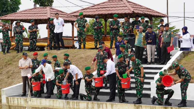 Danrem 051/Wkt Dampingi Menhan RI Kunjungan Kerja di Yonif TP 843/PYV