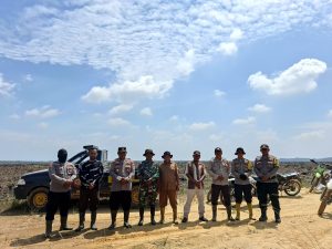 Polsek Simpang Kanan, Polres Rokan hilir lakukan pengecekan dan Pasang Plank Himbauan kepada masyarakat dan pencegahan akan terjadinya tindak Pembakaran di lahan warga