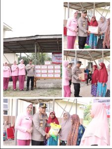 *Gelar Program Polres Rohil dan Bhayangkari Peduli Dhuafa di Rimba Melintang, Kapolres Rohil Berikan Sembako*