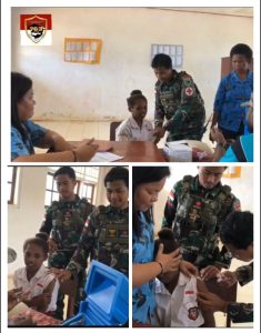 Satgas Yonif 763/SBA Bersama Petugas Posyandu Kesehatan Kumurkek Laksanakan Posyandu di Kampung Bori 